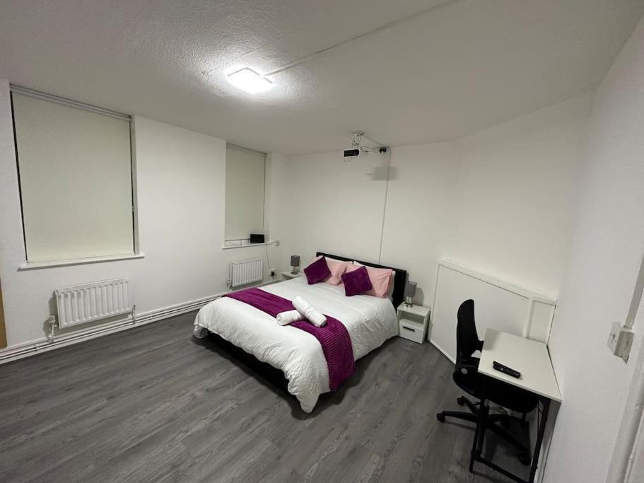 Super Double Bedroom Zone 1 London Exteriör bild